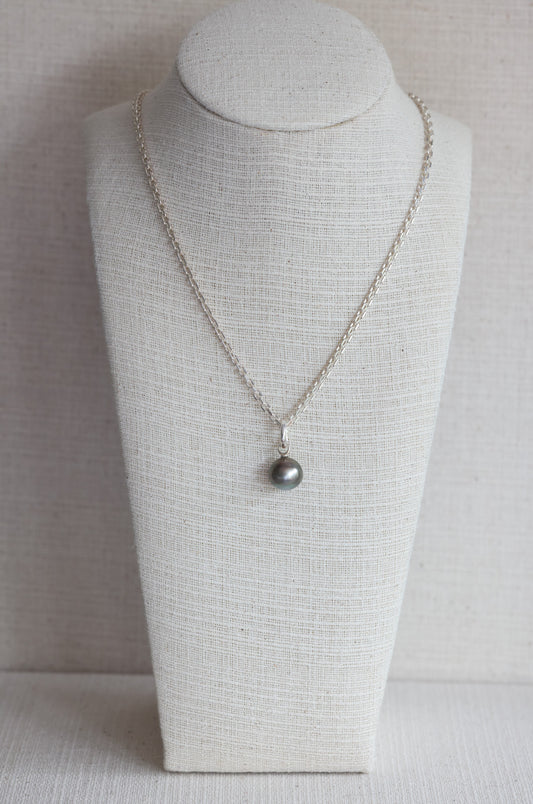 Tahitian Pearl Pendant On Italian Chain (12mm)