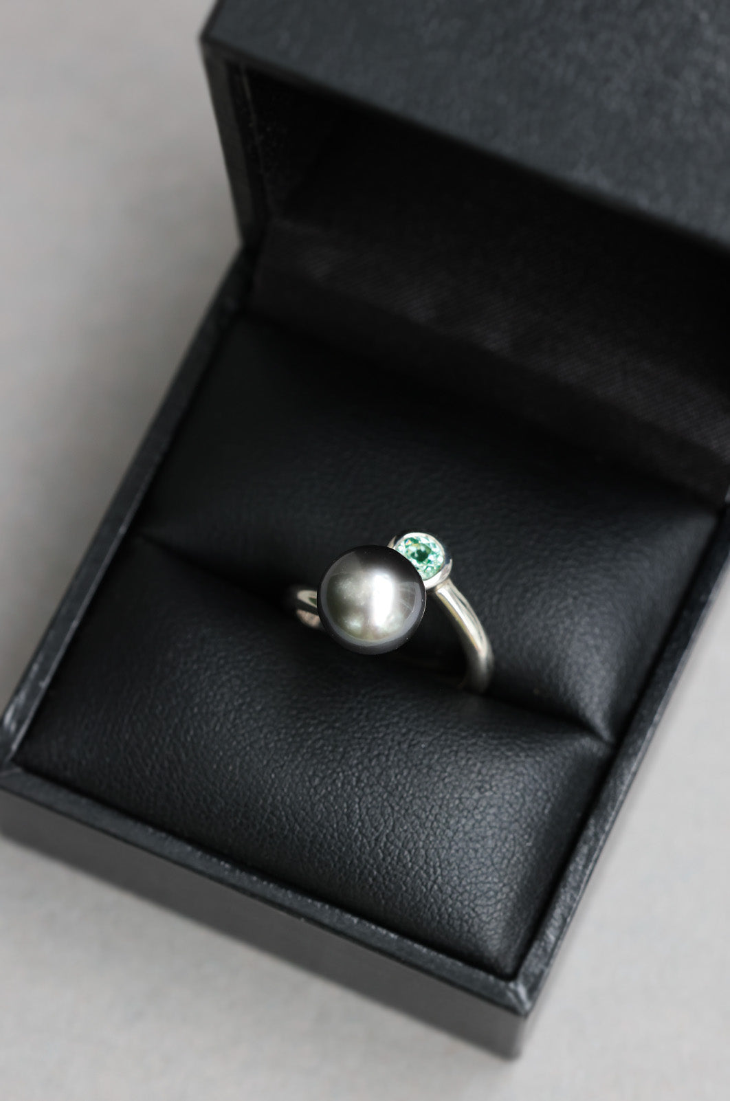 Tahitian Pearl Green Sapphire Ring 11mm