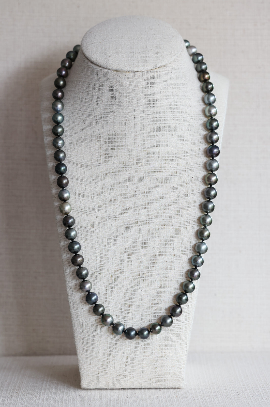 Tahitian Pearl Necklace (8mm-10mm)