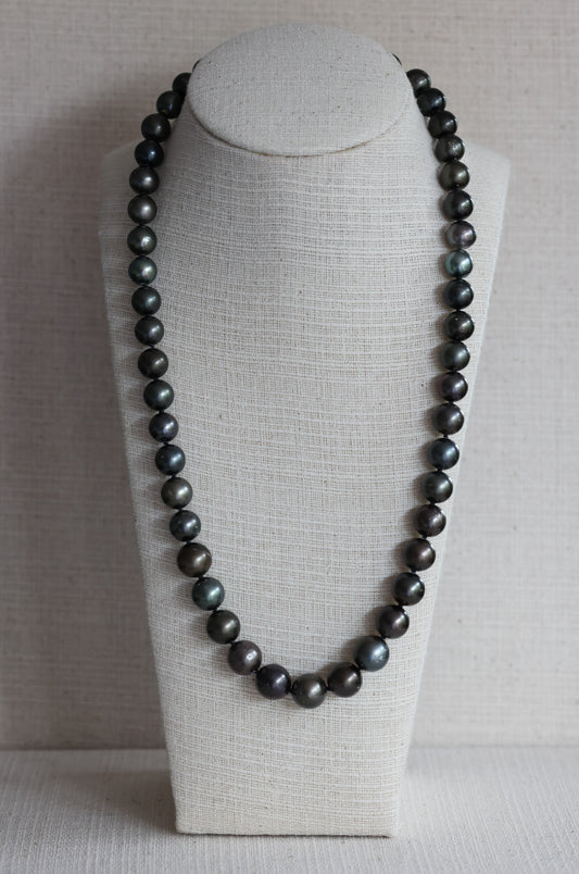 Tahitian Pearl Necklace (10mm-12mm)